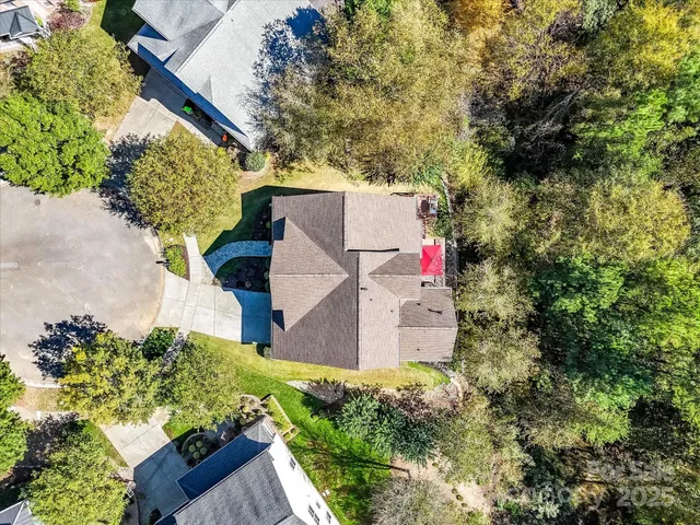 $829,999 | 7820 Crestfield Lane, Tega Cay, SC 29708