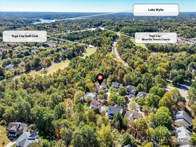 $829,999 | 7820 Crestfield Lane, Tega Cay, SC 29708