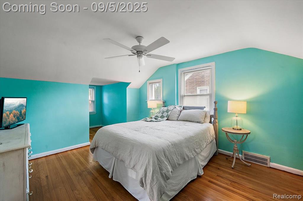 2151 Hawthorne Road Grosse Pointe Woods, MI 48236 - Photo 26 of 38