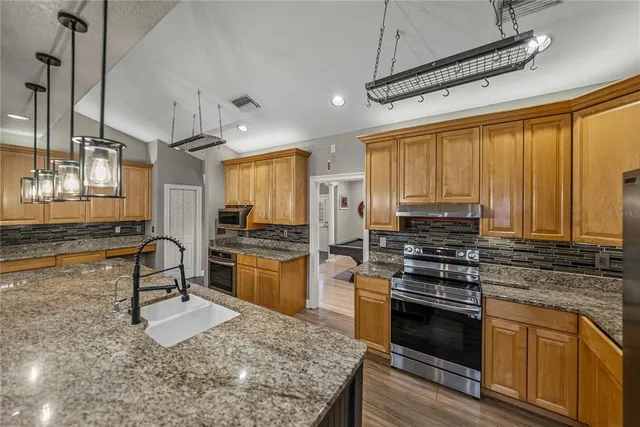 $640,000 | 504 Covington Park Street, Seffner, FL 33584