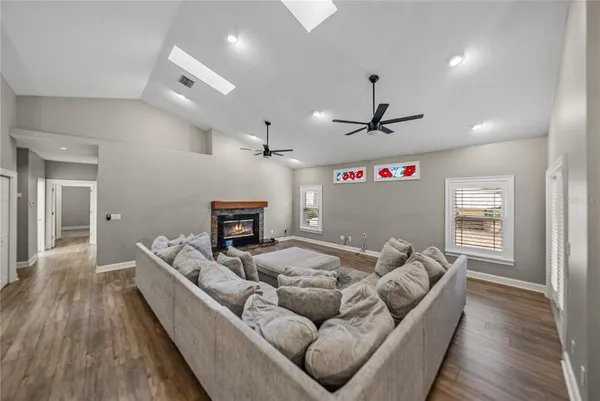 $615,000 | 504 Covington Park Street, Seffner, FL 33584