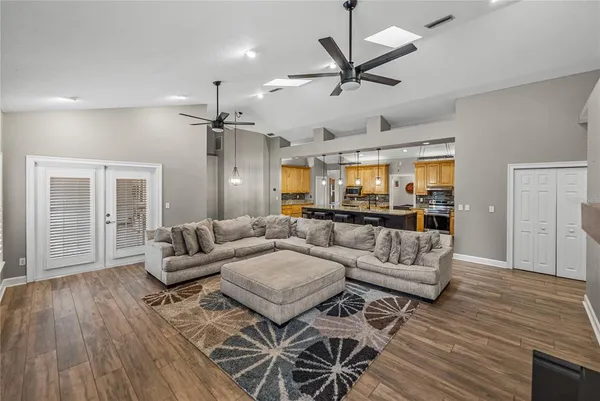 $615,000 | 504 Covington Park Street, Seffner, FL 33584