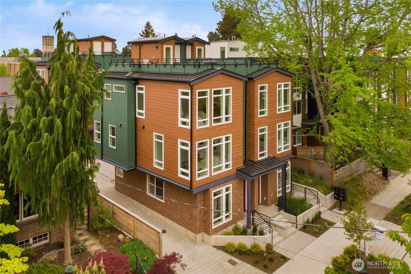 1706 North 47th Street Seattle, WA 98103 - Photo 2 of 38