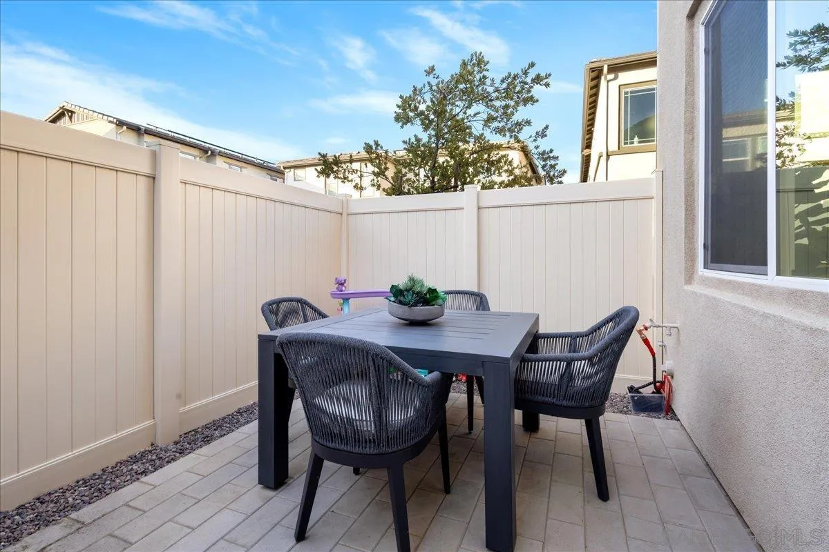 32522 Brunello Way Temecula, CA 92591 - Photo 8 of 49