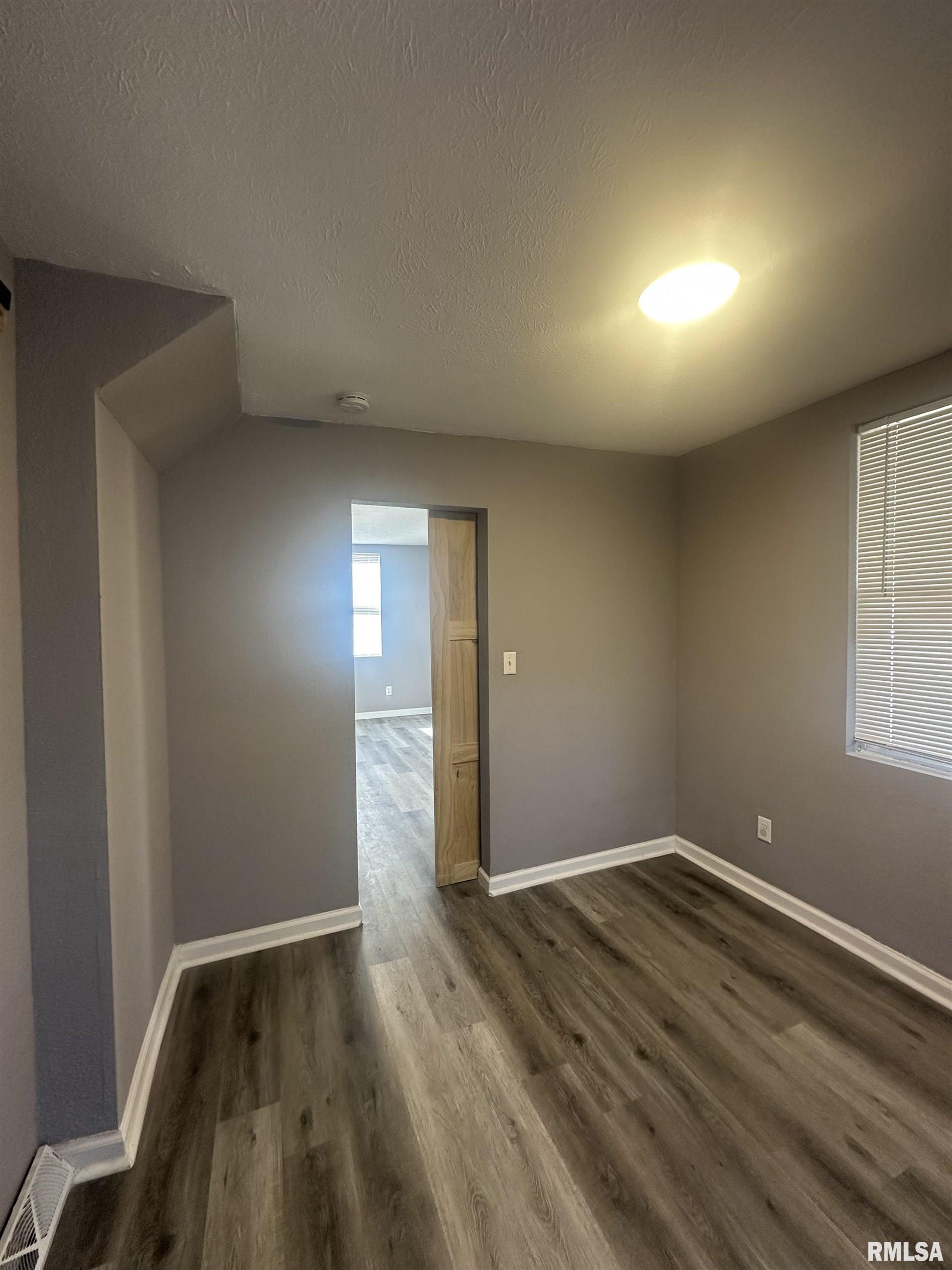 3140 South 3rd Street Springfield, IL 62703 - Photo 9 of 36