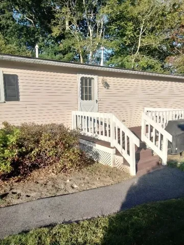 $319,000 | 6 Chestnut Circle, Rockland, MA 02370