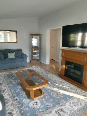 $319,000 | 6 Chestnut Circle, Rockland, MA 02370