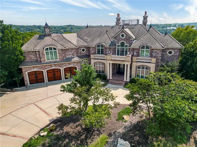 $2,999,950 | 27596 Highland Circle, Olathe, KS 66061