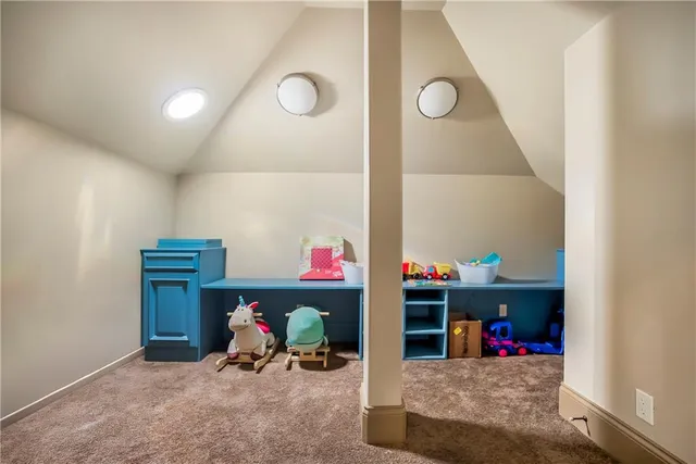 $2,999,950 | 27596 Highland Circle, Olathe, KS 66061