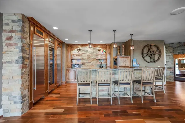 $2,999,950 | 27596 Highland Circle, Olathe, KS 66061