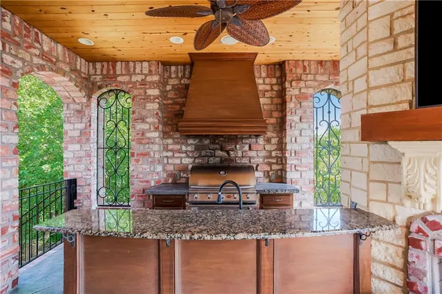 $2,999,950 | 27596 Highland Circle, Olathe, KS 66061