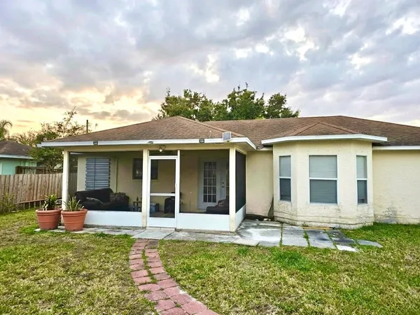 $2,500 | 2249 Southeast Glover Street, Port St. Lucie, FL 34984