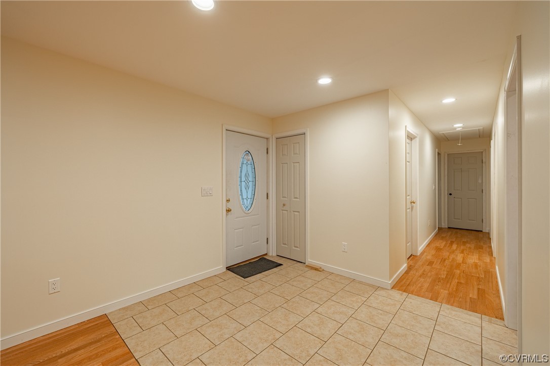 363 Oak Hill Road Prospect, VA 23960 - Photo 2 of 33 a view of an empty room