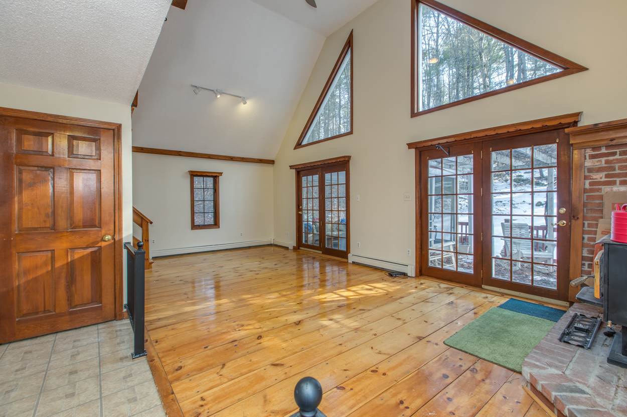 36 Beaver Road Strafford, NH 03884 - Photo 5 of 40