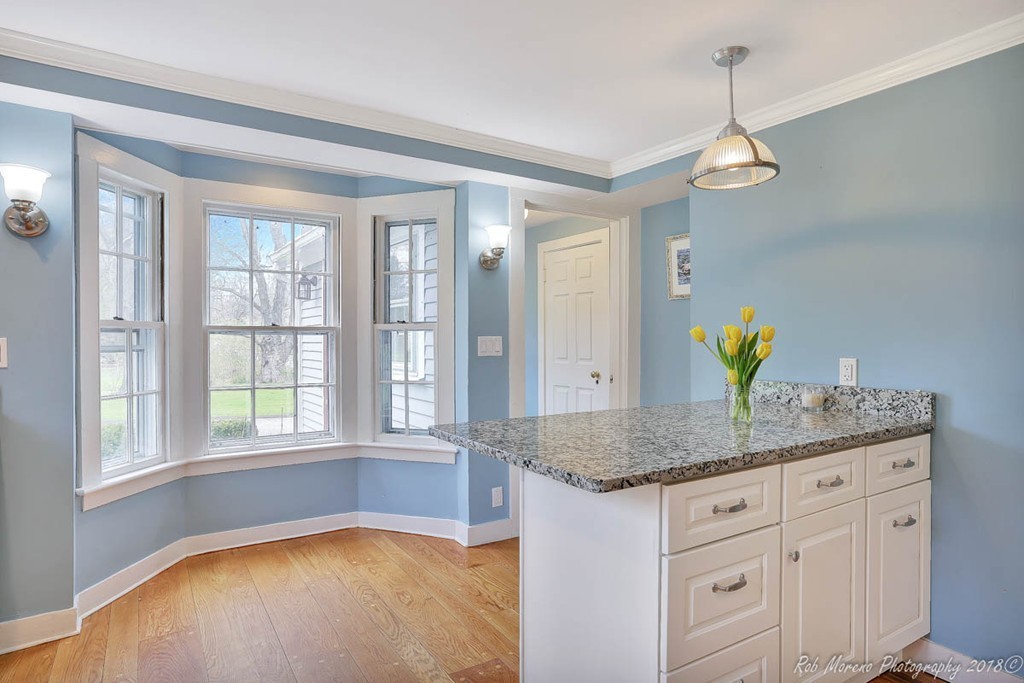 560 Bay Road Hamilton, MA 01982 - Photo 3 of 27