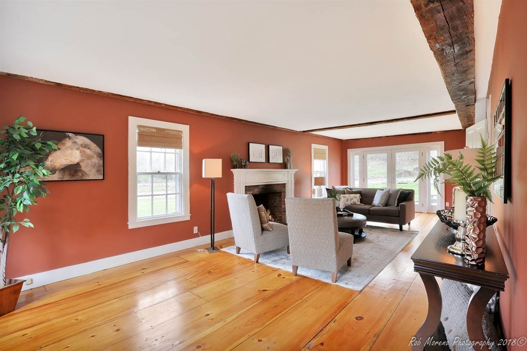 560 Bay Road Hamilton, MA 01982 - Photo 7 of 27