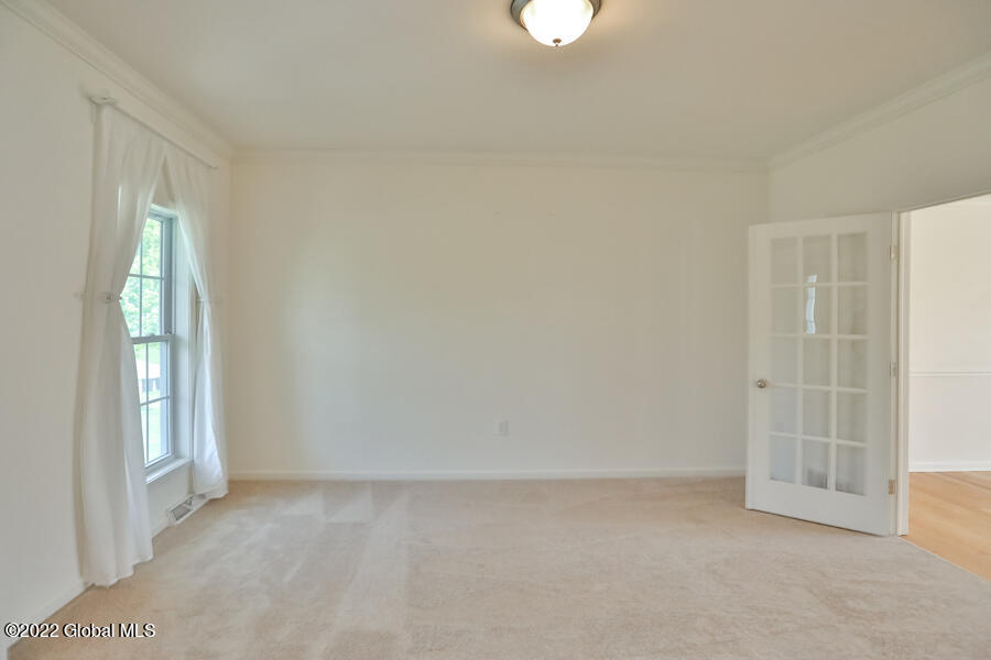 15 Trotter Road Bethlehem, NY 12158 - Photo 4 of 39 15-Trotter-8