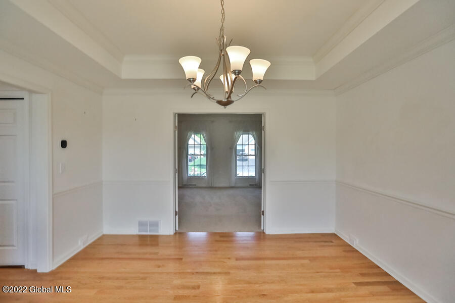 15 Trotter Road Bethlehem, NY 12158 - Photo 8 of 39 15-Trotter-27