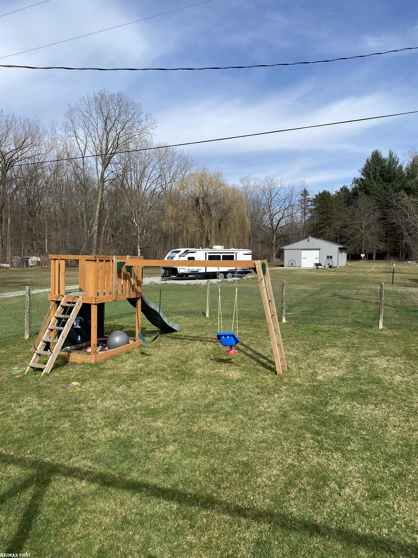 4339 County Line Road Casco, MI 48064 - Photo 2 of 34 50137512-29a7b0b7-0ecf-46ab-b626-e815625596c4.JPG