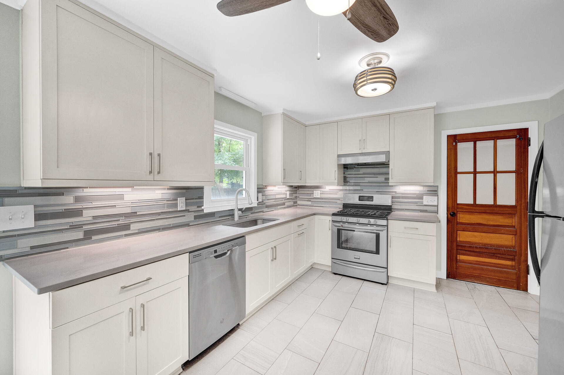 761 Harbor View Road James Island, SC 29412 - Photo 13 of 45 761HarborView-10