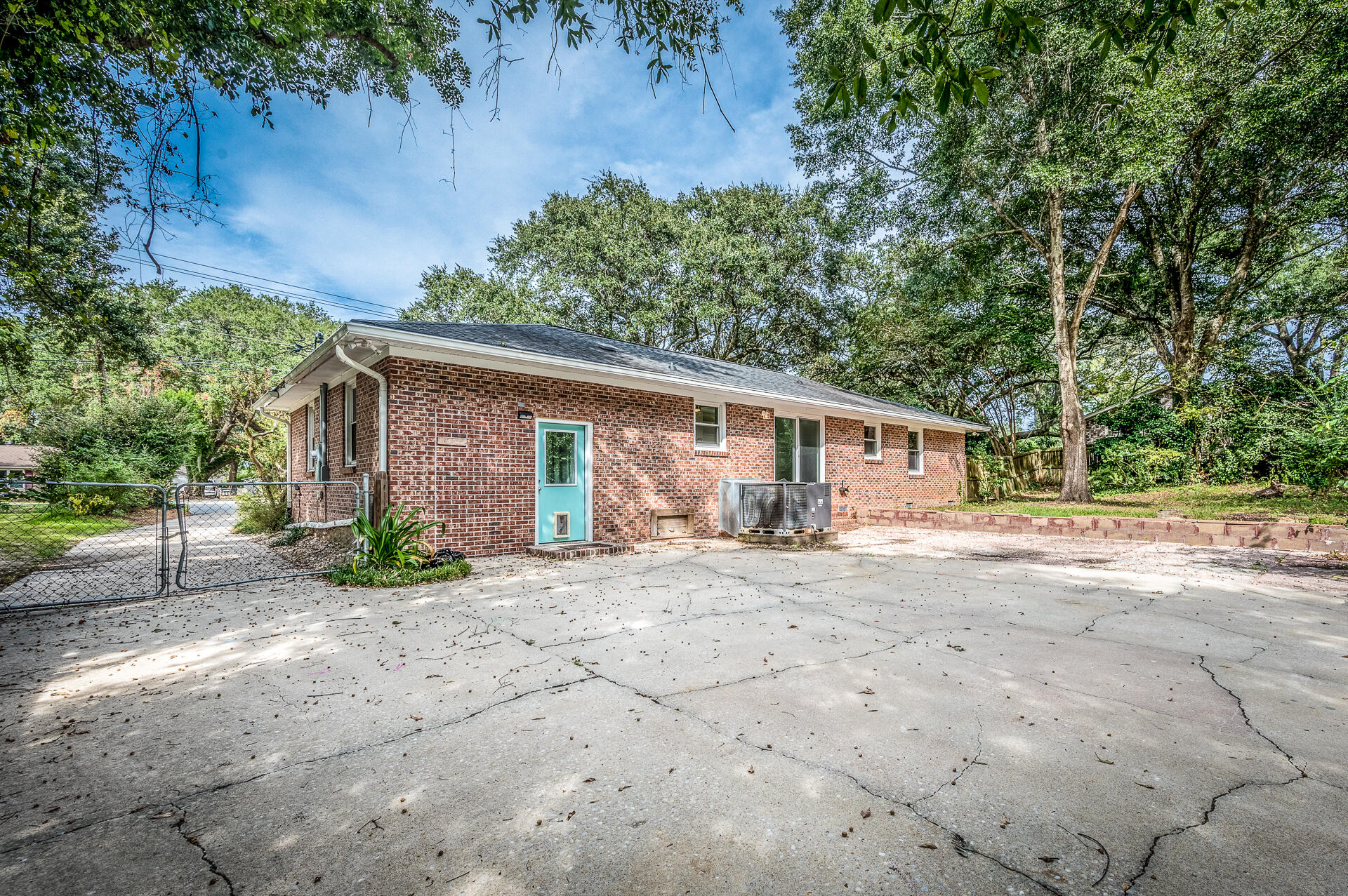 761 Harbor View Road James Island, SC 29412 - Photo 34 of 45 761HarborView-27