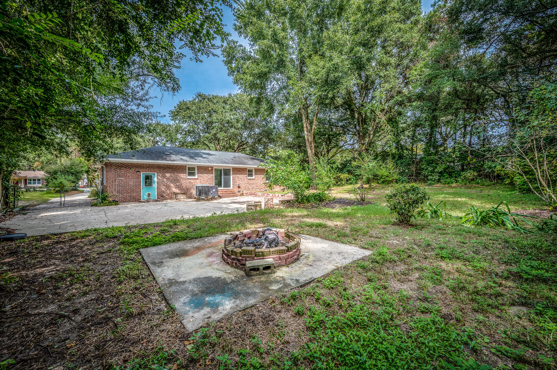 761 Harbor View Road James Island, SC 29412 - Photo 36 of 45 761HarborView-29