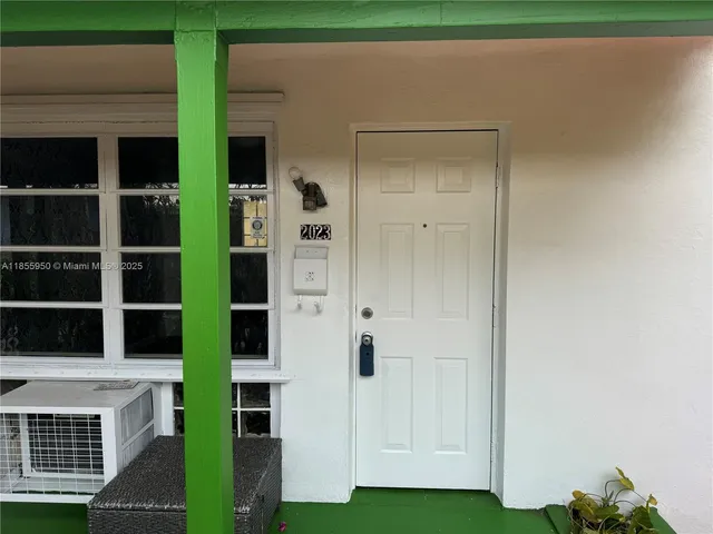 a house view with a outdoor space