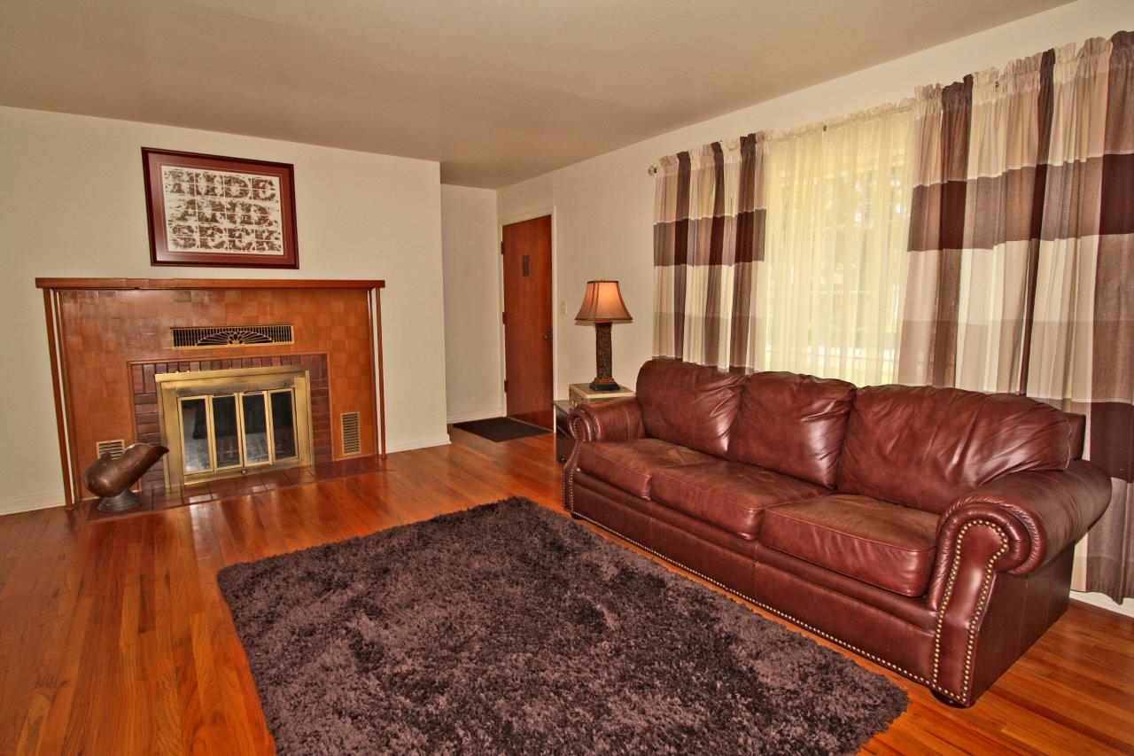 215 North Blake Road Spokane Valley, WA 99216 - Photo 2 of 20