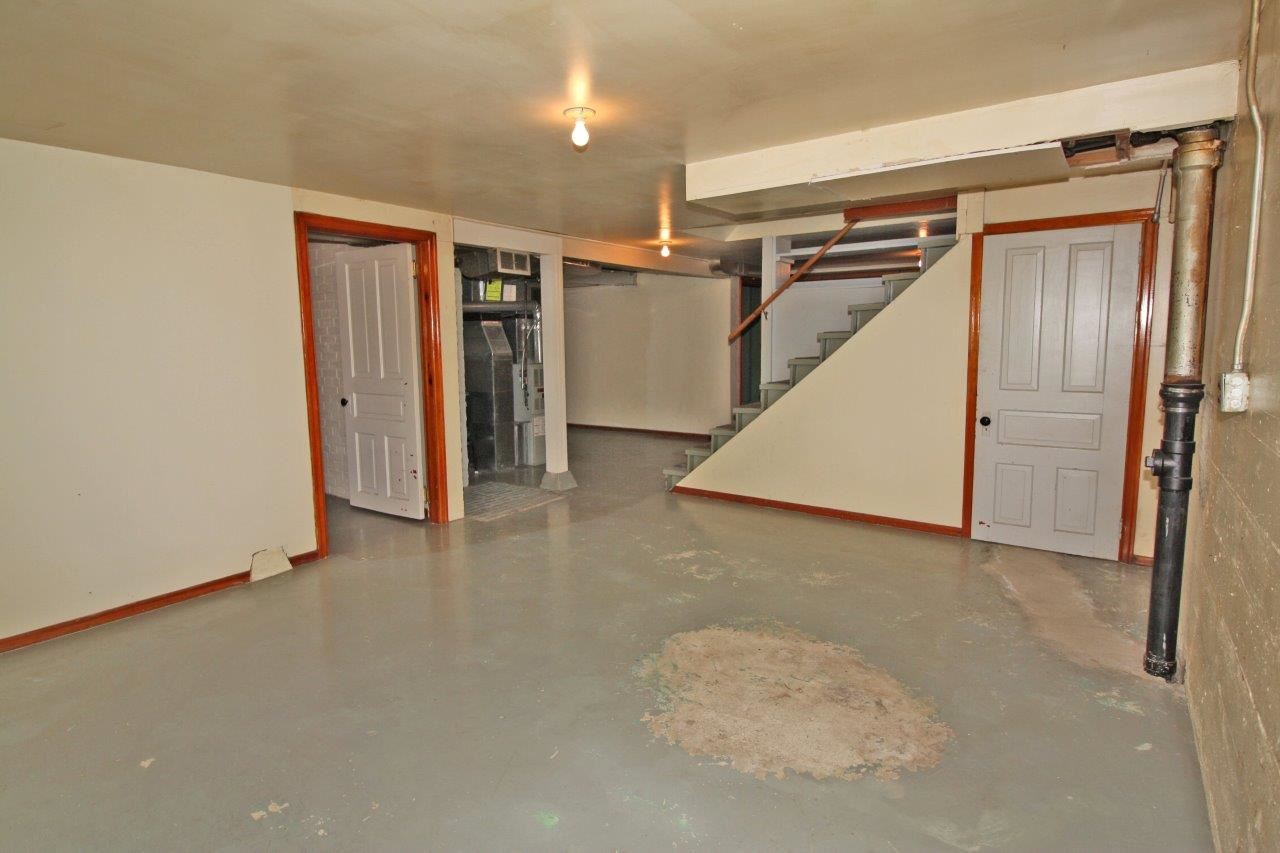 215 North Blake Road Spokane Valley, WA 99216 - Photo 13 of 20
