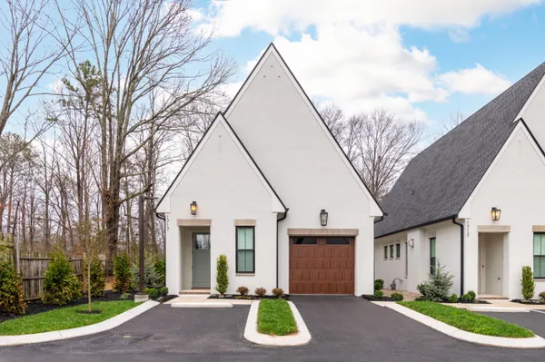 $2,850 | 1713 Double Oak Trail, Chattanooga, TN 37421