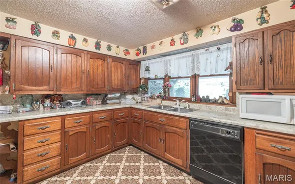 $800,000 | 658 Rr 63, Cabool, MO 65689