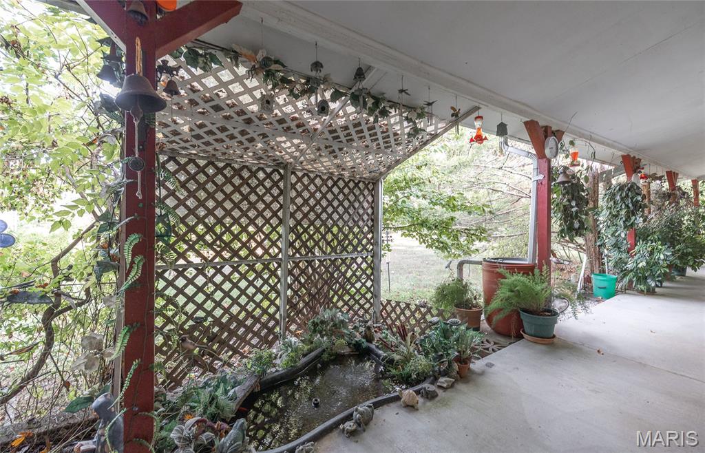 658 Rr 63 Cabool, MO 65689 - Photo 26 of 61