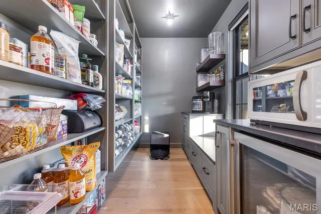 $1,095,000 | 111 Kentucky Derby Drive, Foristell, MO 63348