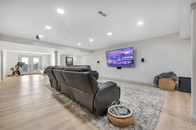 $1,095,000 | 111 Kentucky Derby Drive, Foristell, MO 63348