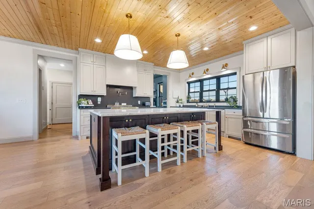 $1,095,000 | 111 Kentucky Derby Drive, Foristell, MO 63348