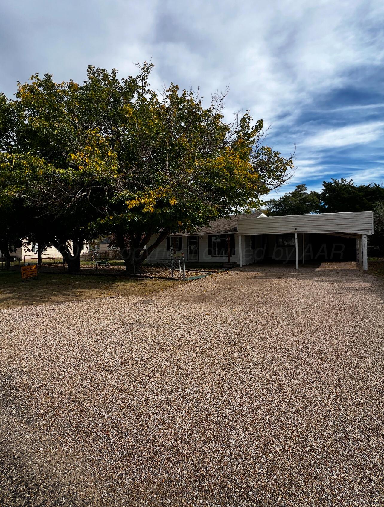 403 Cherry Street Claude, TX 79019 - Photo 2 of 110 403 Cherry St., Claude, TX