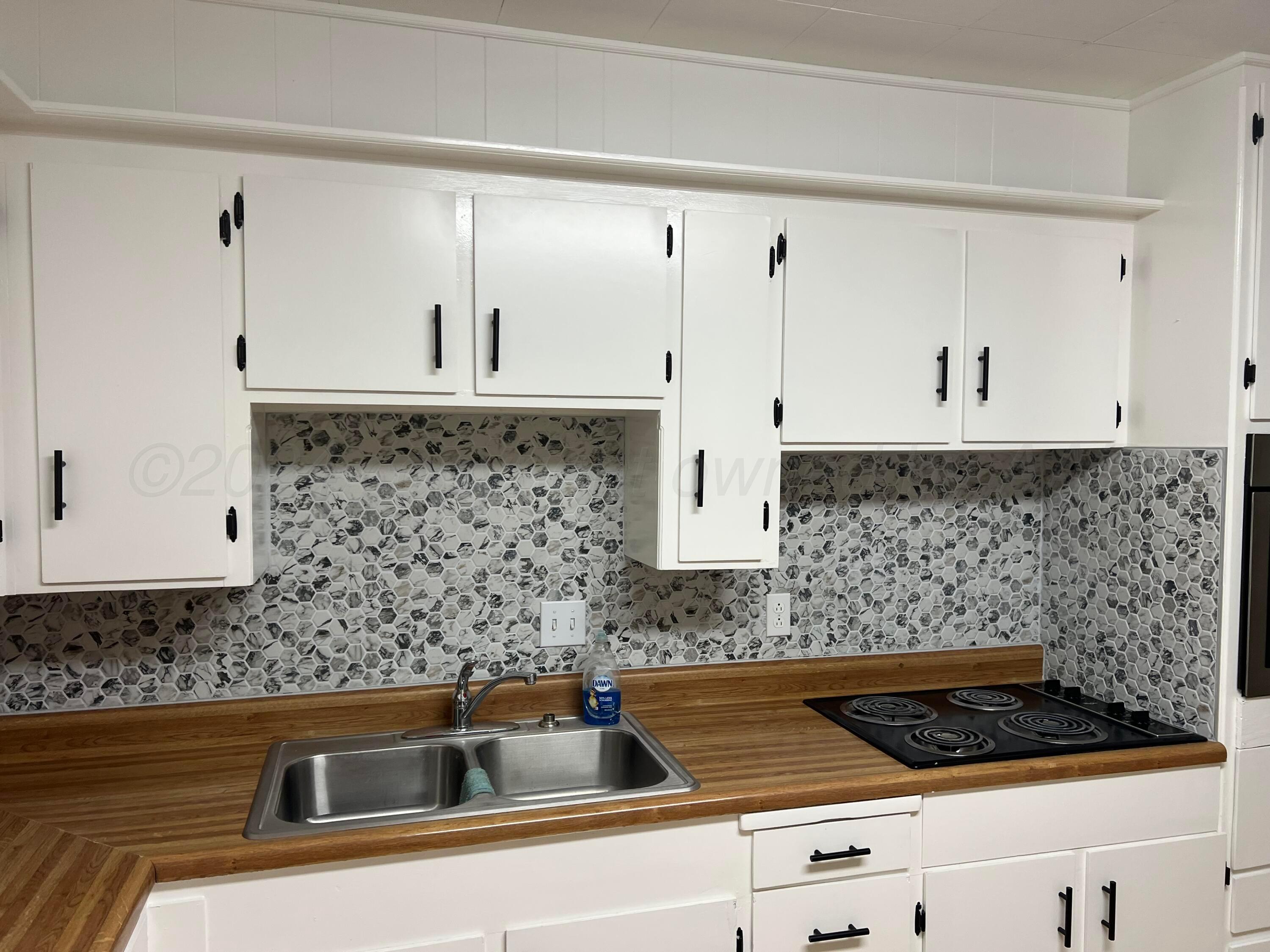 403 Cherry Street Claude, TX 79019 - Photo 5 of 110 403 Cherry St., Claude, TX