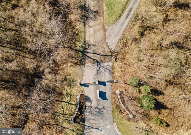 a view of outside area