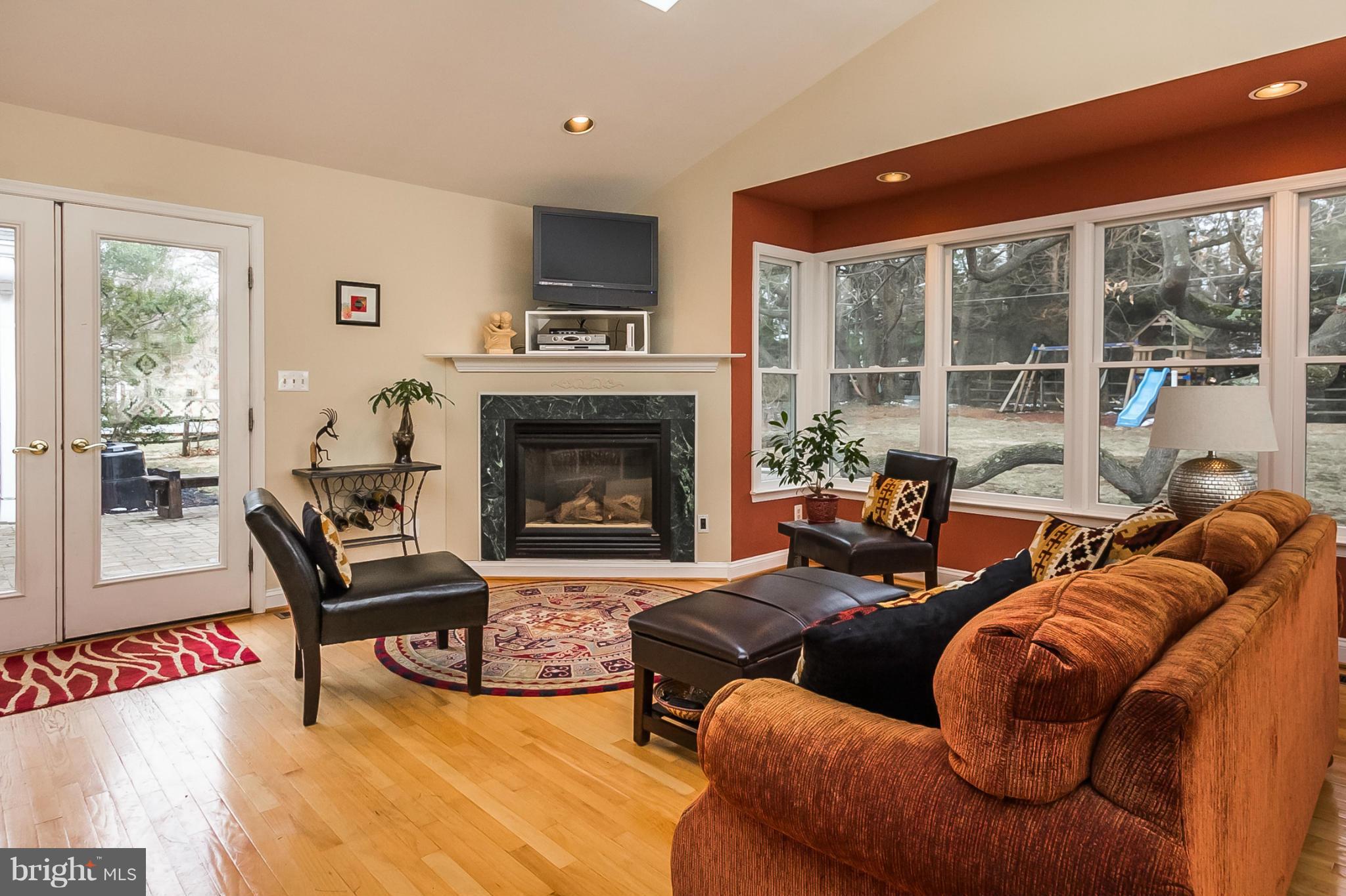 1208 Merediths Ford Road Towson, MD 21286 - Photo 17 of 30 Family Room