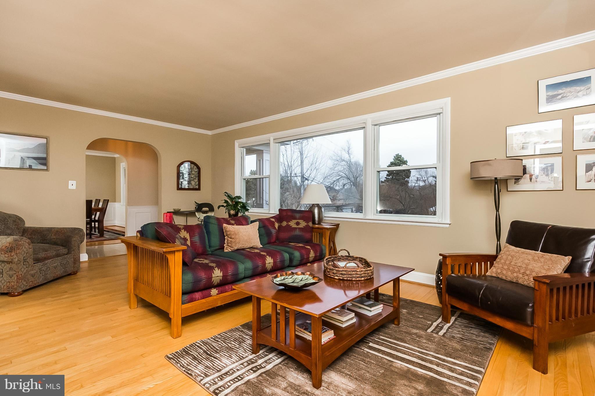 1208 Merediths Ford Road Towson, MD 21286 - Photo 6 of 30 Living Room