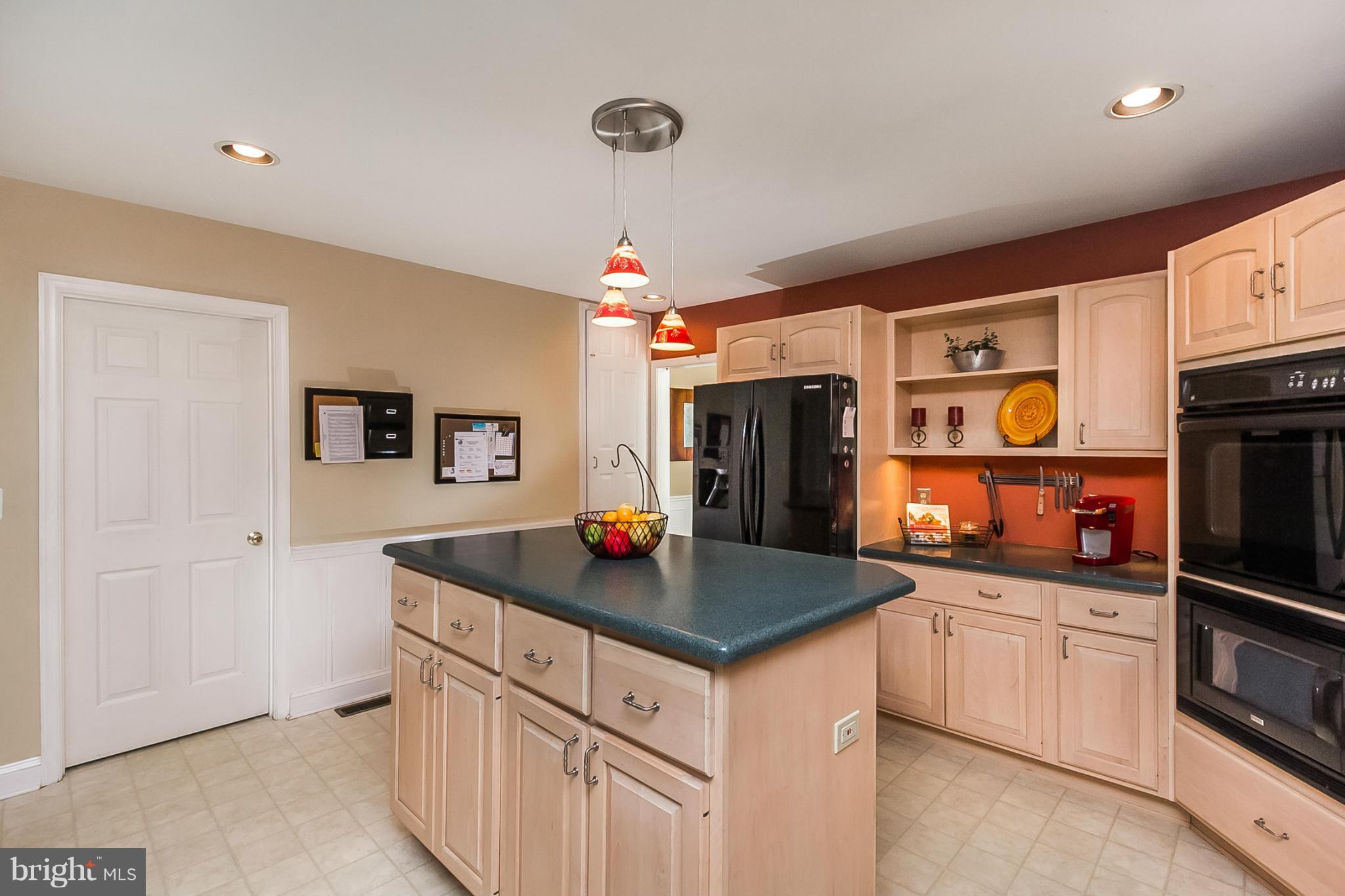 1208 Merediths Ford Road Towson, MD 21286 - Photo 10 of 30 Kitchen