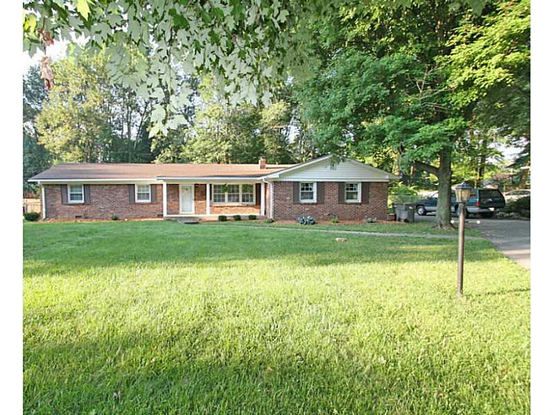 317 Bennington Road Indianapolis, IN 46227 - Photo 1 of 24 Gallery Image 1