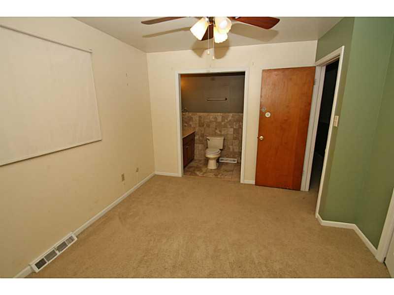 317 Bennington Road Indianapolis, IN 46227 - Photo 11 of 24 Gallery Image 11