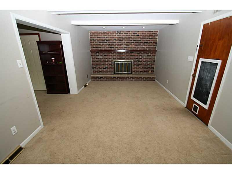 317 Bennington Road Indianapolis, IN 46227 - Photo 7 of 24 Gallery Image 7