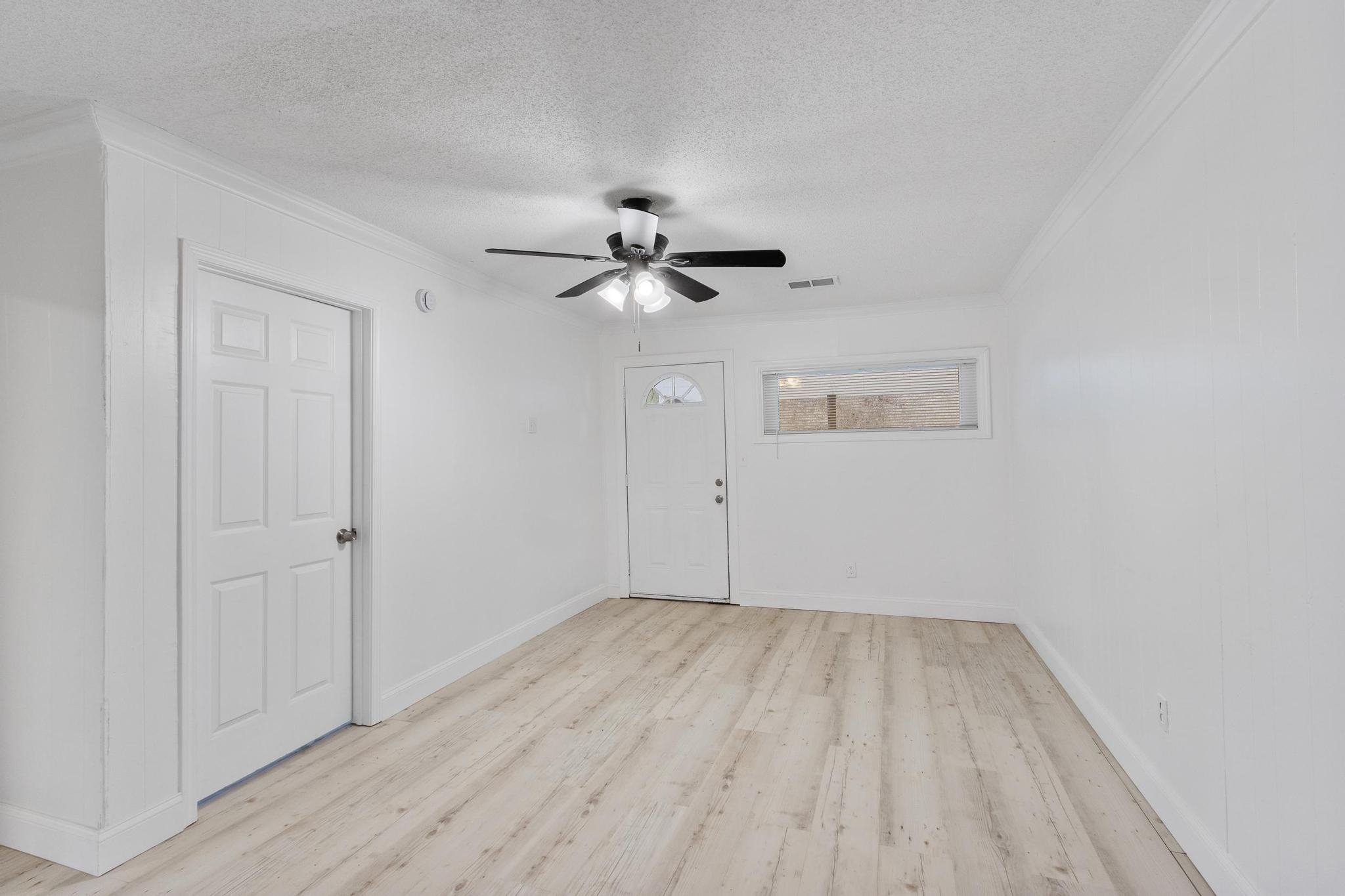 3726 Mart Road Memphis, TN 38109 - Photo 21 of 33 wooden floor in an empty room