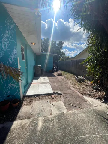 $625,000 | 2056 South Palm Circle, North Palm Beach, FL 33408