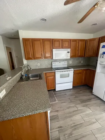 $625,000 | 2056 South Palm Circle, North Palm Beach, FL 33408