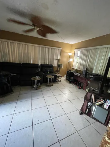 $625,000 | 2056 South Palm Circle, North Palm Beach, FL 33408