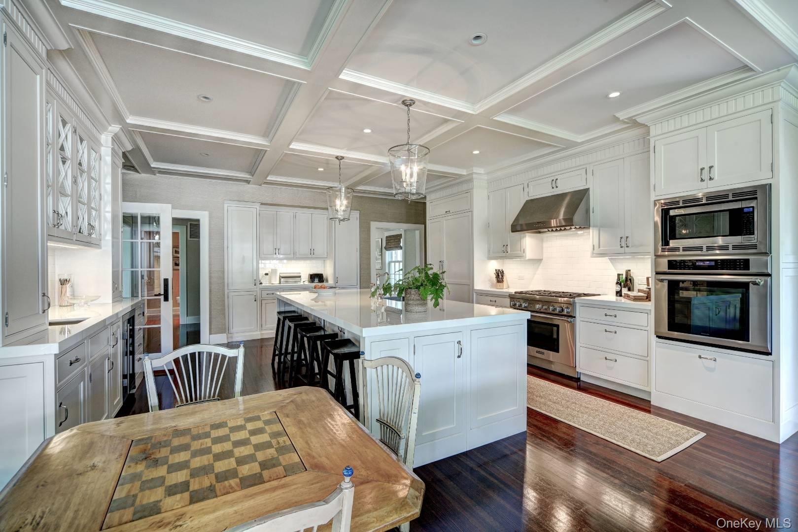 10 Jones Road East Hampton, NY 11937 - Photo 8 of 41