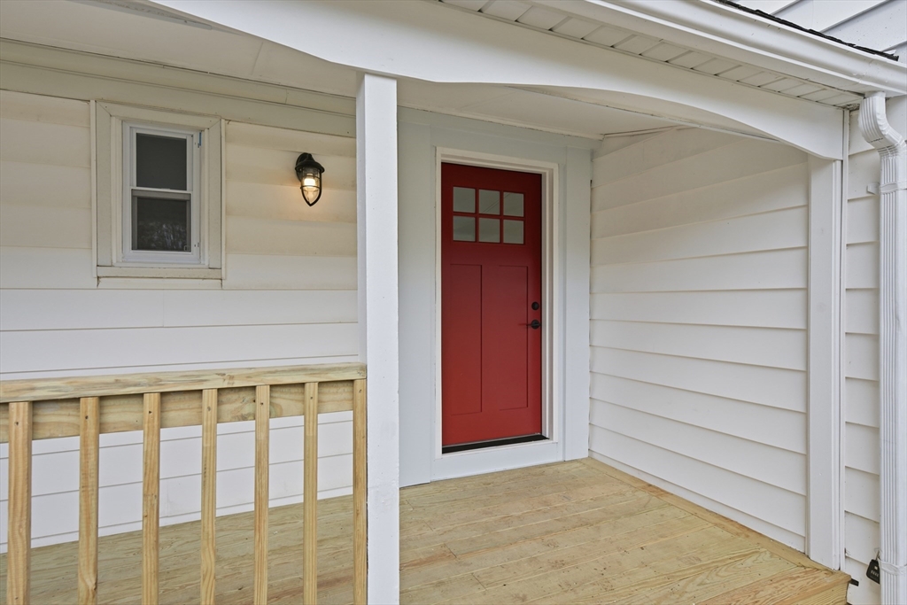 309 Pleasant Street Paxton, MA 01612 - Photo 4 of 27 a view of front door